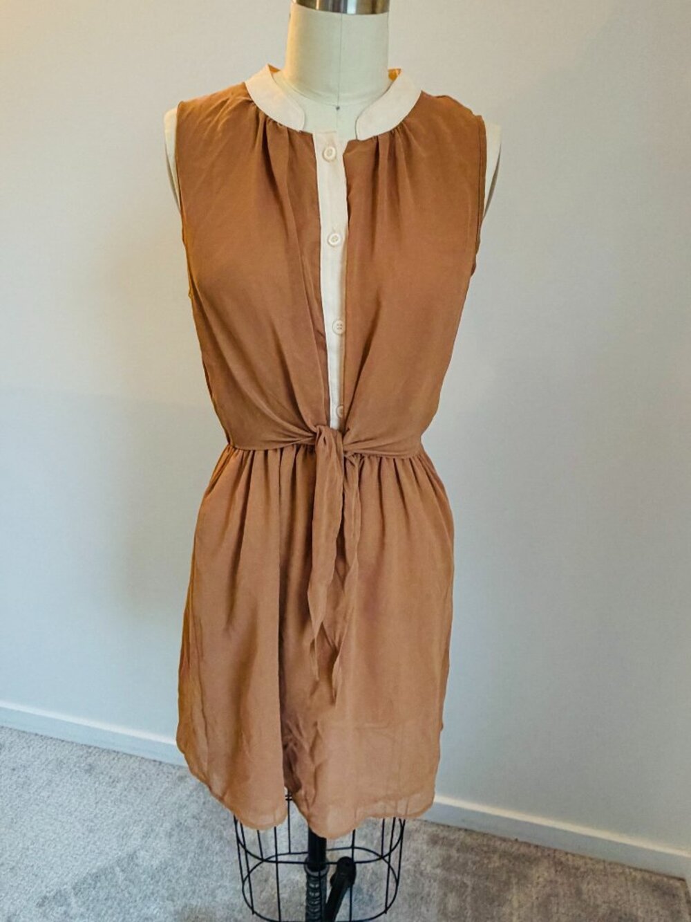 Blu Pepper Lined Sleevelesss Tie-Front Camel/Tan Button-Front Dress- Size Small